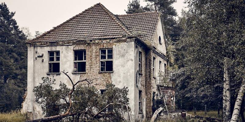 Favola: La casa abbandonata